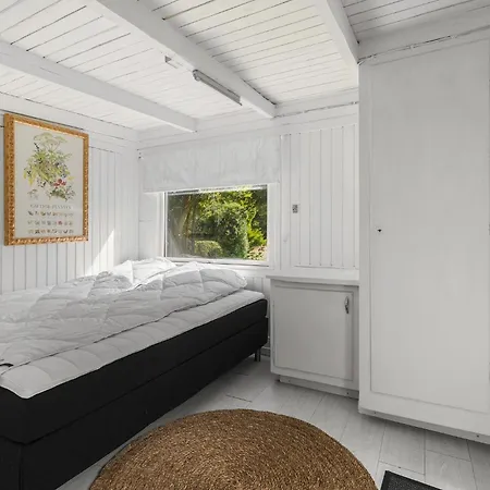Feriehus 4 Bedroom Amazing Home In Martofte