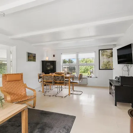 Feriehus 4 Bedroom Amazing Home In Martofte Martofte