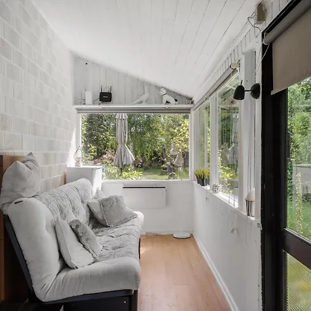 4 Bedroom Amazing In 別荘 Martofte