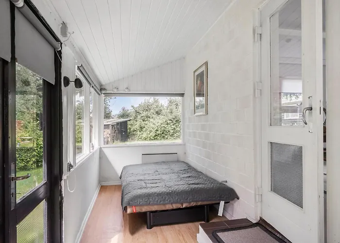 Nyaraló 4 Bedroom Amazing In Martofte